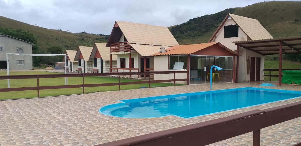 Pousada Recanto Feliz Carvalhos Mg Extérieur photo